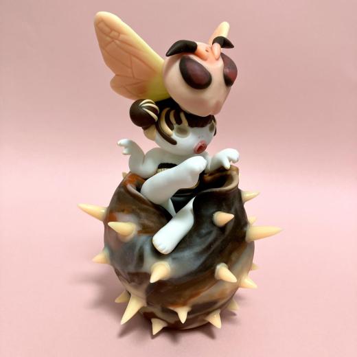 BEE GIRL