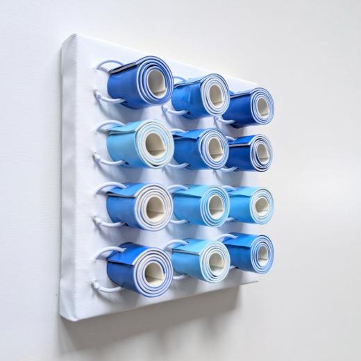 12 White Rings