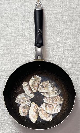 引退餃子